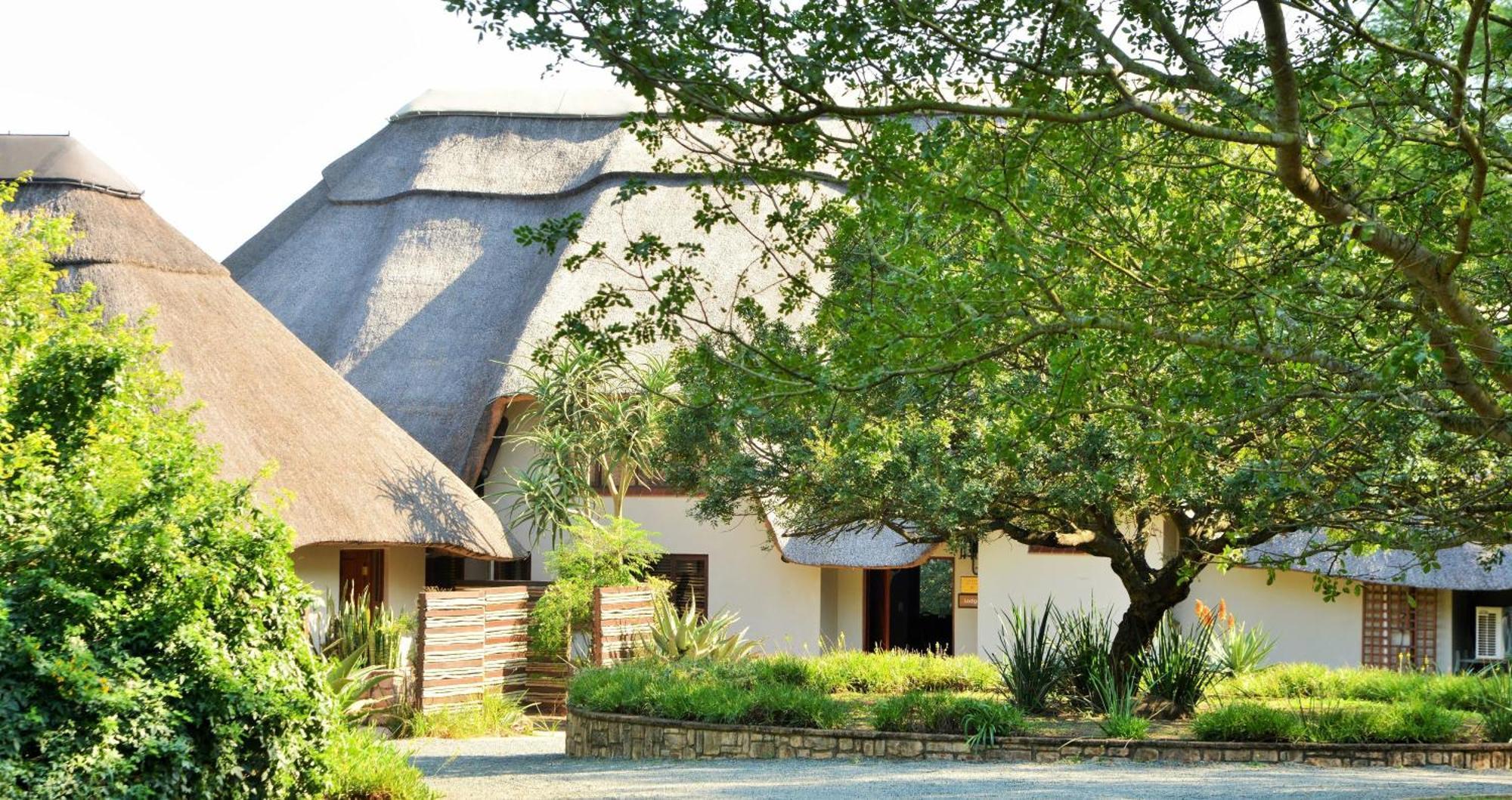 Anew Hotel Hluhluwe Exterior photo